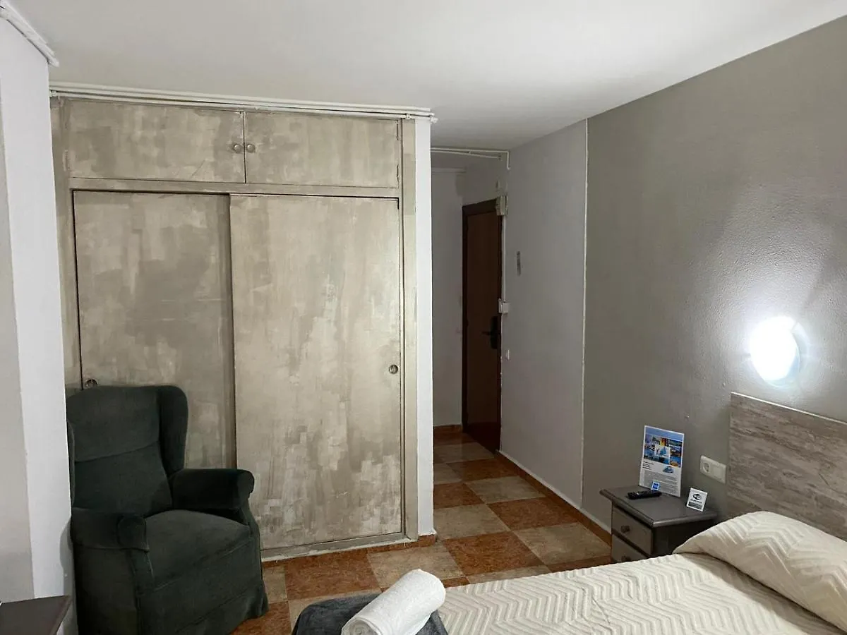 Affittacamere Hotel Virgen Del Rocio II Torremolinos